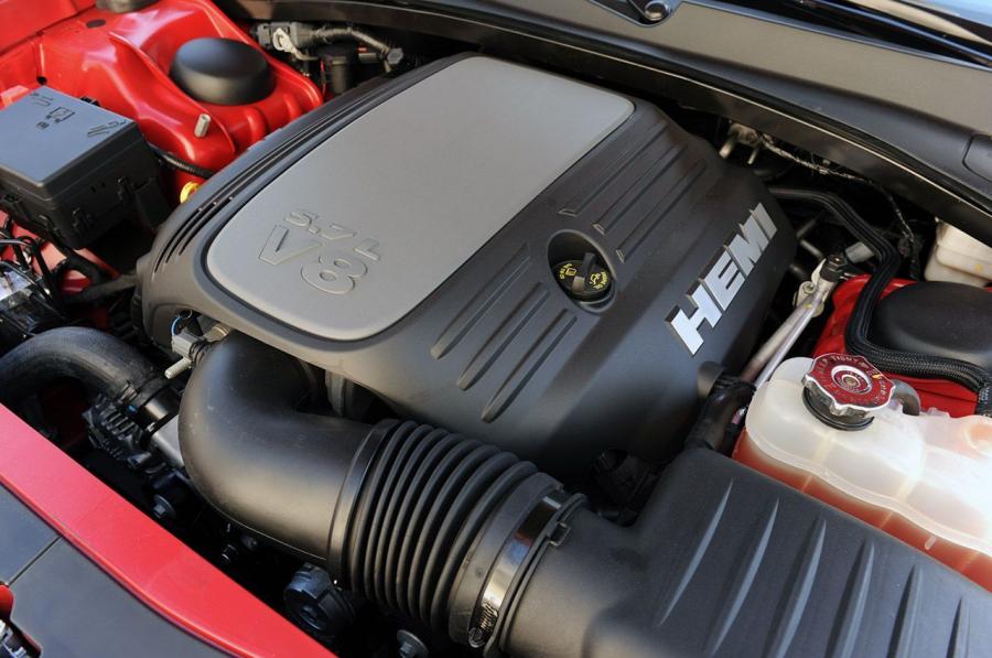  Dodge Charger 2011 года  (фото 26 из 87)